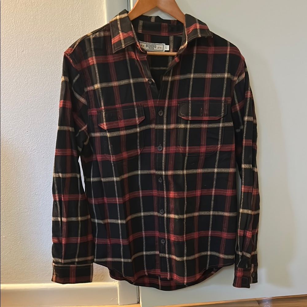 Redwood Creek  Black and Red Casual Button Down Shirt
